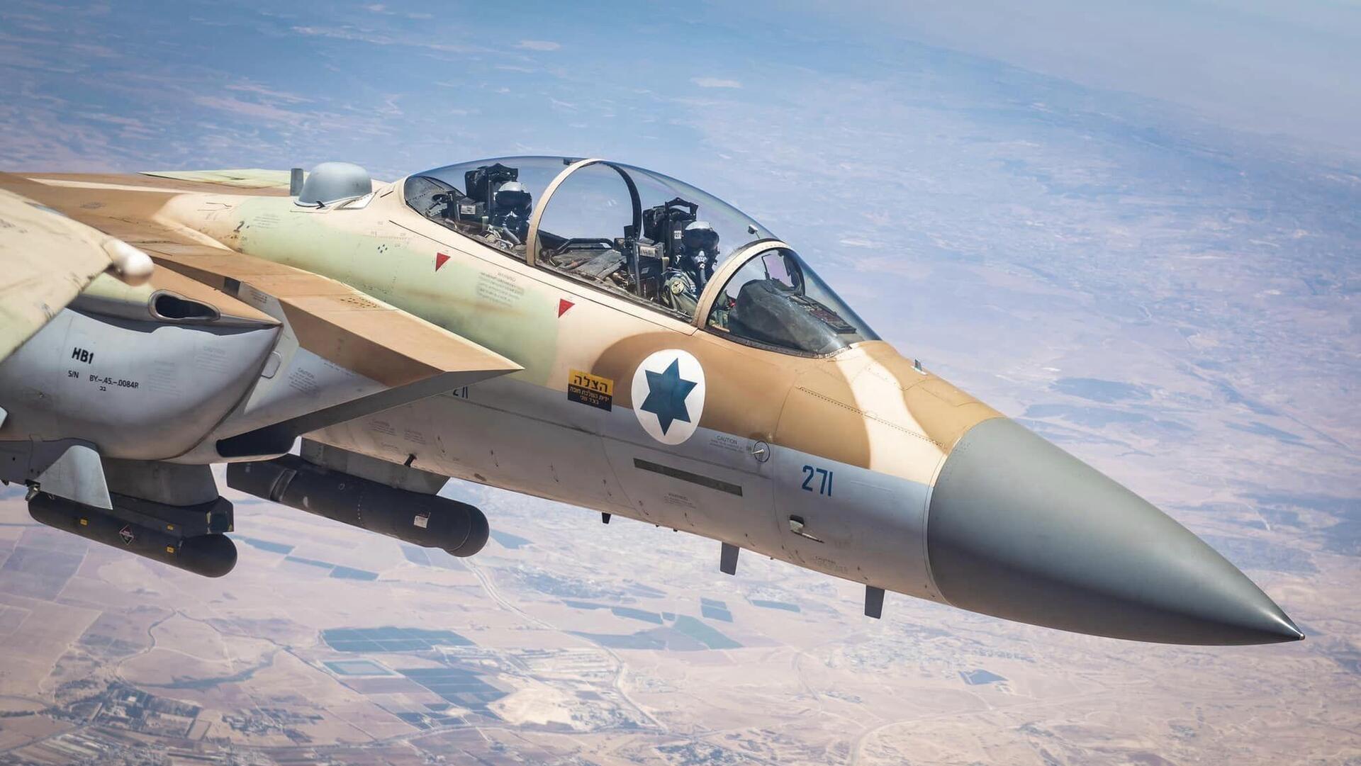 הקברניט F15 טווח מטוס קרב