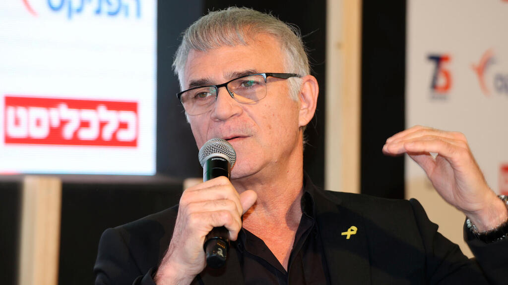 ישי דוידי מייסד ומנהל פימי; לאחר הצעת המכר הנוכחית תחדל פימי מלהיות בעלת עניין בתאת (צילום: יריב כץ) כנס חוסן ישראל ישי דוידי מייסד יור ומנכל קרן פימי