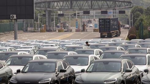 דיווח: ארה"ב נערכת להטלת מכסים על מכוניות חשמליות סיניות