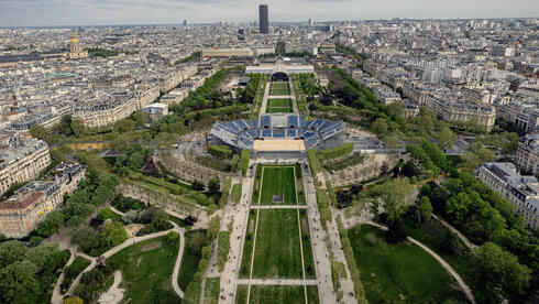 מיטות מקרטון, פחות בשר ובלי מזגנים: המשחקים האולימפיים בפריז יהיו הירוקים אי פעם