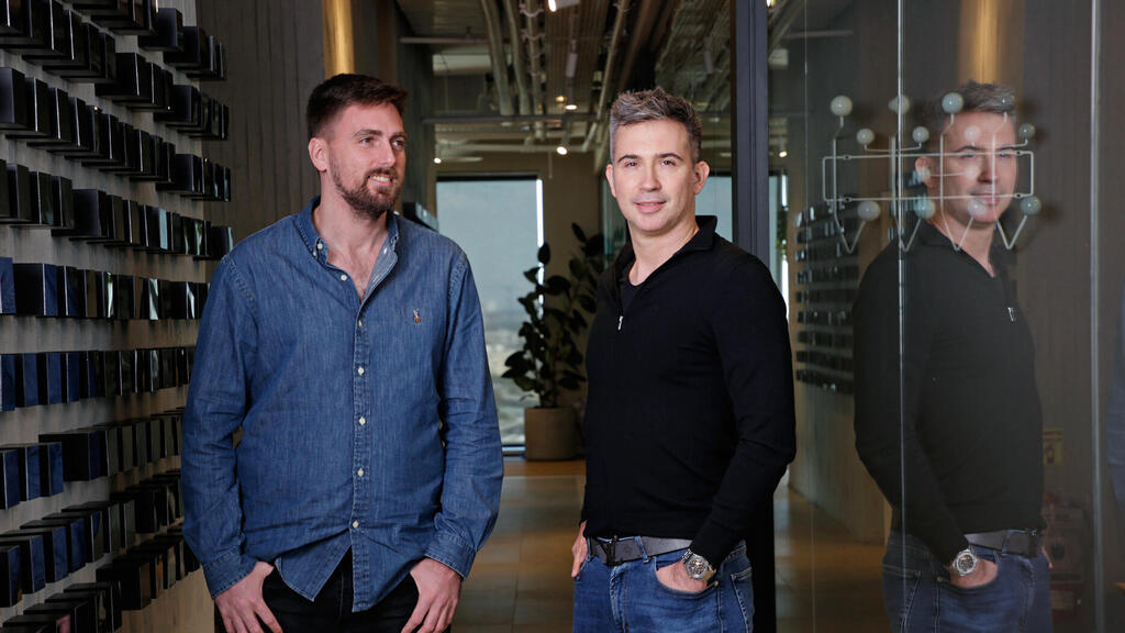 מימין יבגני דיברוב  נדיר יזרעאל מייסדים ו מנהלים של ענקית ה סייבר ה ישראלית ארמיס הייטק ו טכנולוגיה סייבר ו ביטחון