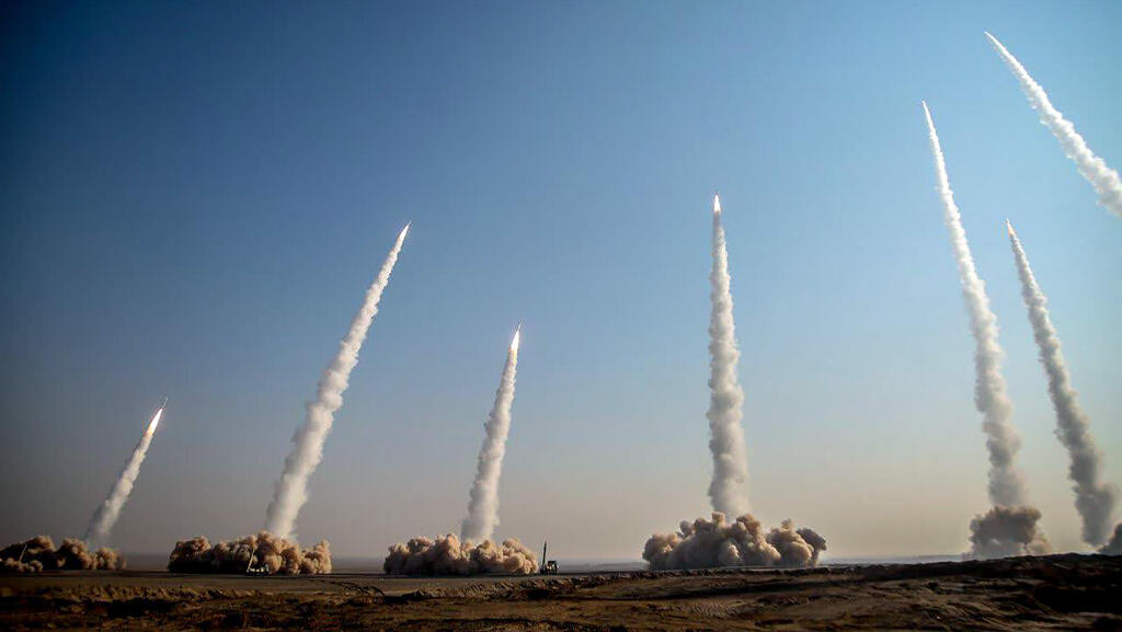 שיגור טילים איראניים