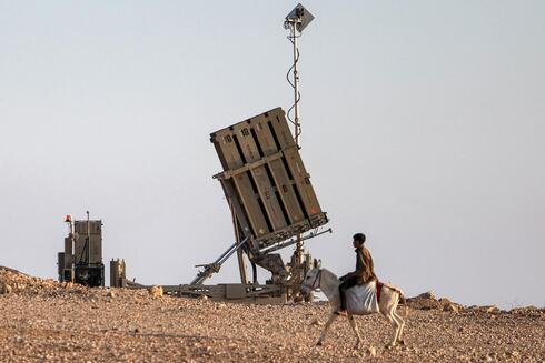 מערכת כיפת ברזל בנגב, צילום: Ahmad Gharabi/AFP