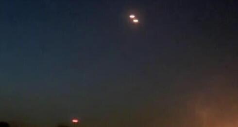מערכות ההגנה האווירית של איראן פועלות בשמי אספהאן, הלילה, צילום: מתוך ynet