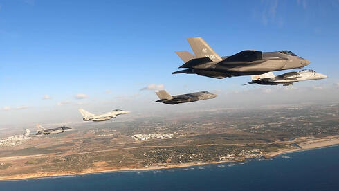 מטוסי ארה"ב, בריטניה וישראל בתרגיל משותף, צילום: RAF