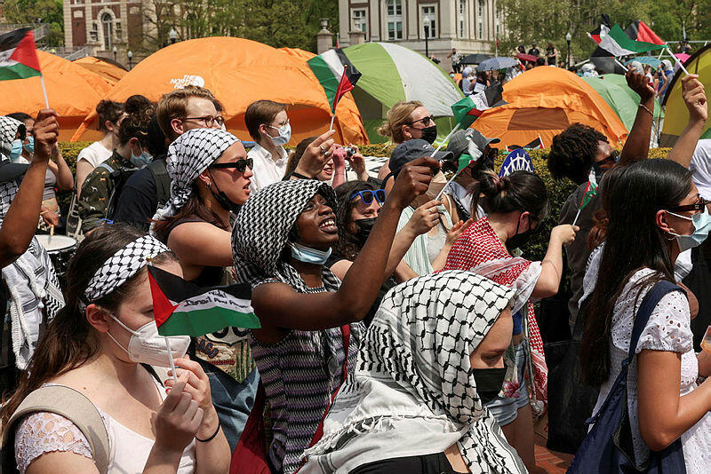 צעדת סטודנטים פרו פלסטינים ב אוניברסיטת קולומביה 29.4.24