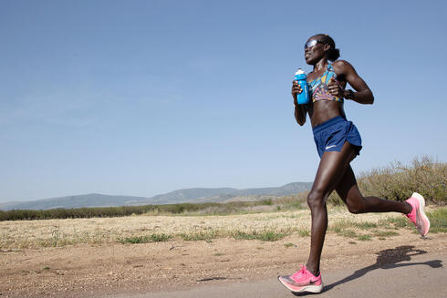 Israeli runner Lonah Chemtai Salpeter. 