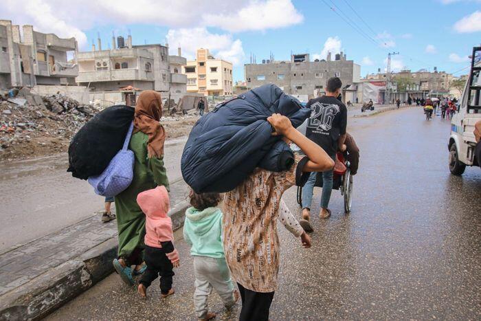 פלסטינים עוזבים את רפיח, Photo: Ahmad Salem/Bloomberg