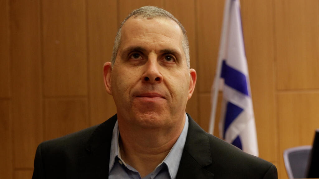 אפי סנדרוב המנהל המיוחד של סלייס שמינתה רשות שוק ההון לטפל בכספים שנעלמו (צילום: אוראל כהן) אפי סנדרוב המנהל המיוחד של סלייס בדיון בבית המשפט 9.5.24