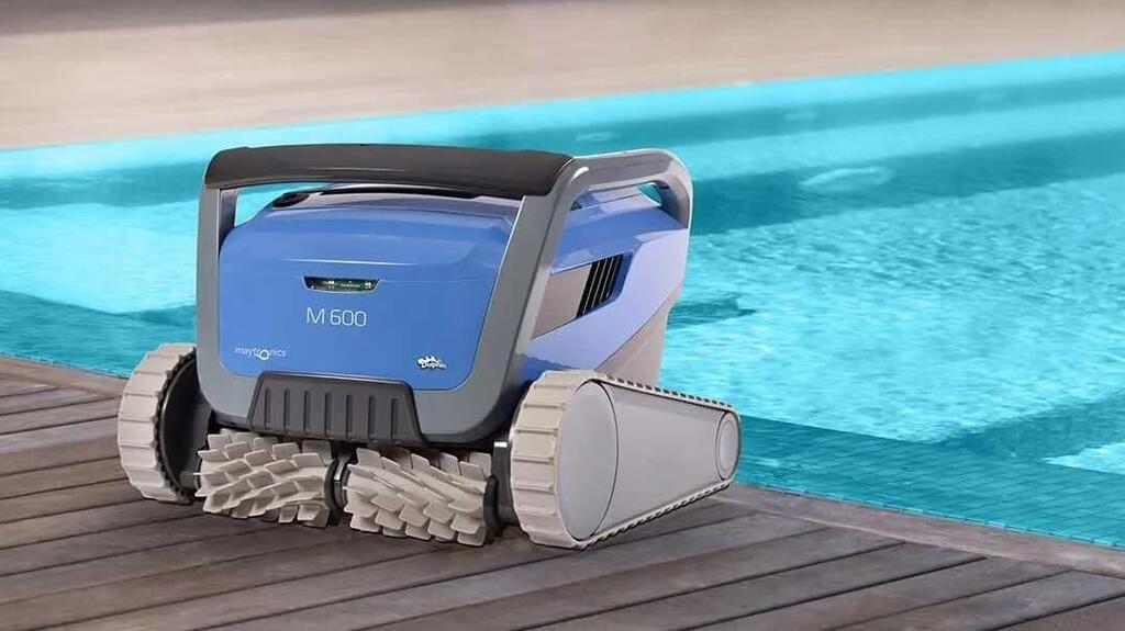 רובוט לניקוי בריכות של מיטרוניקס