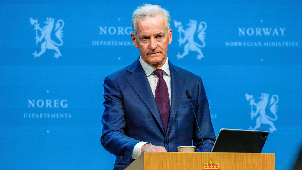 ר"מ נורבגיה יונאס גאר סטיורה מביע תמיכה במדינה פלסטינית (צילום: Erik Flaaris Johansen / AFP) ר"מ נורבגיה יונאס גאר סטיורה מביע תמיכה במדינה פלסטינית