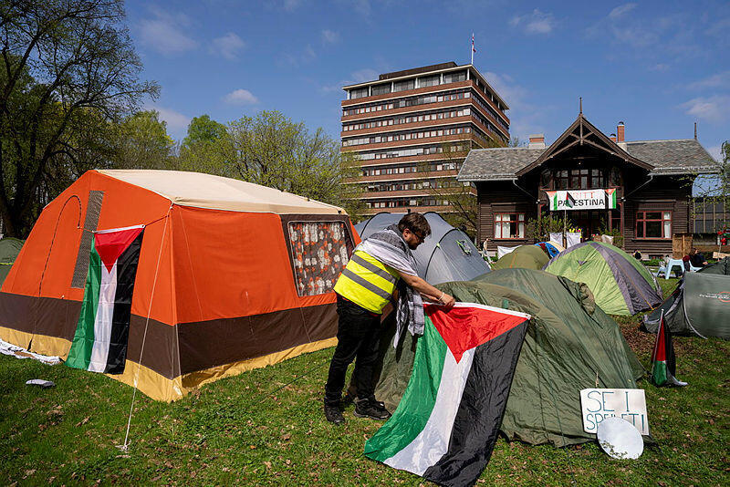 מאהל תמיכה ב פלסטינים ב אוניברסיטת אוסלו נורבגיה מלחמה בעזה מאי 2024