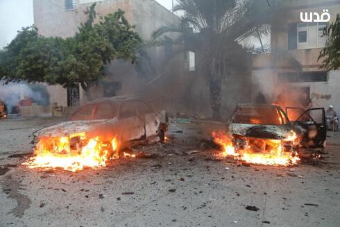 מכוניות עולות באש בכפר דאן ליד ג