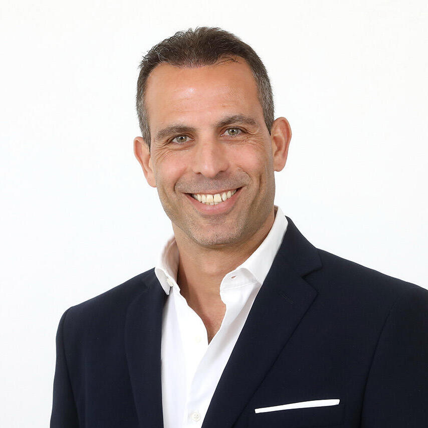 עורך דין זיו גרומן