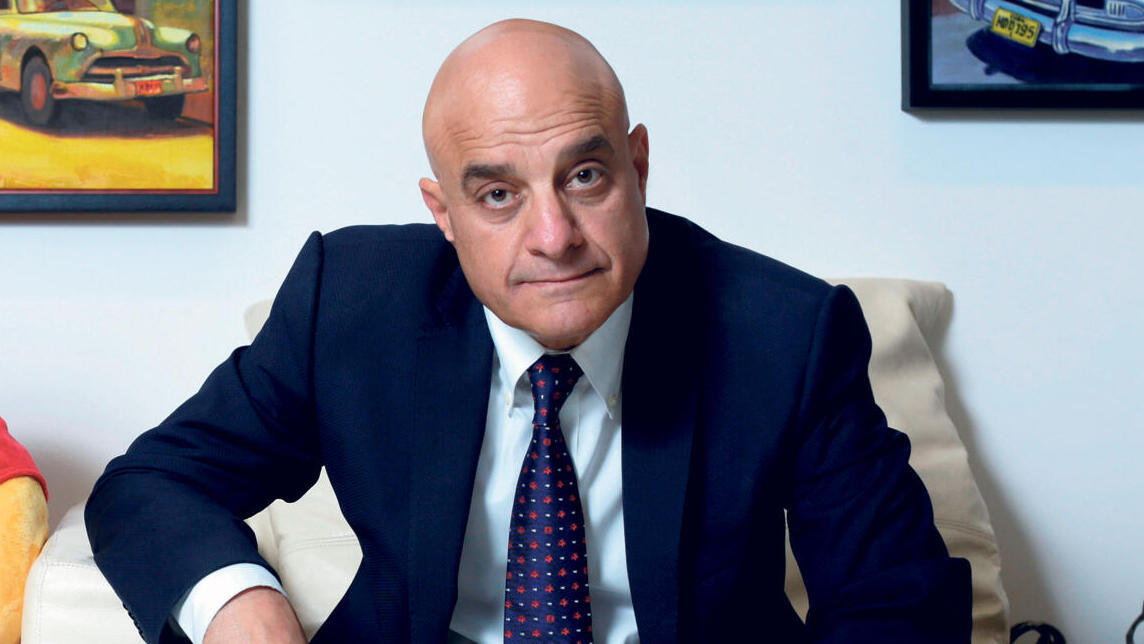 שאול נאוי בעל השליטה בחברת האשראי החוץ בנקאי יעקב פי־ ננסים