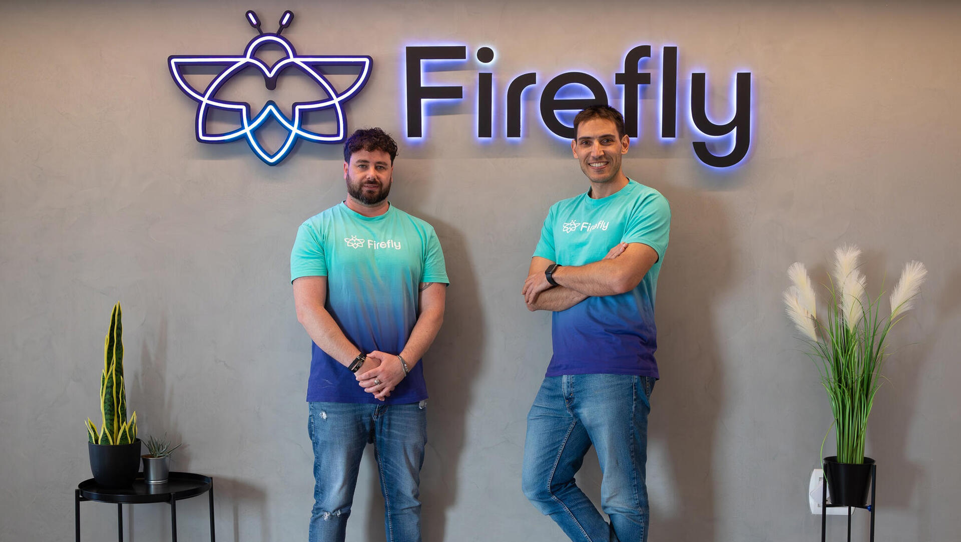 מייסדי פיירפליי Firefly