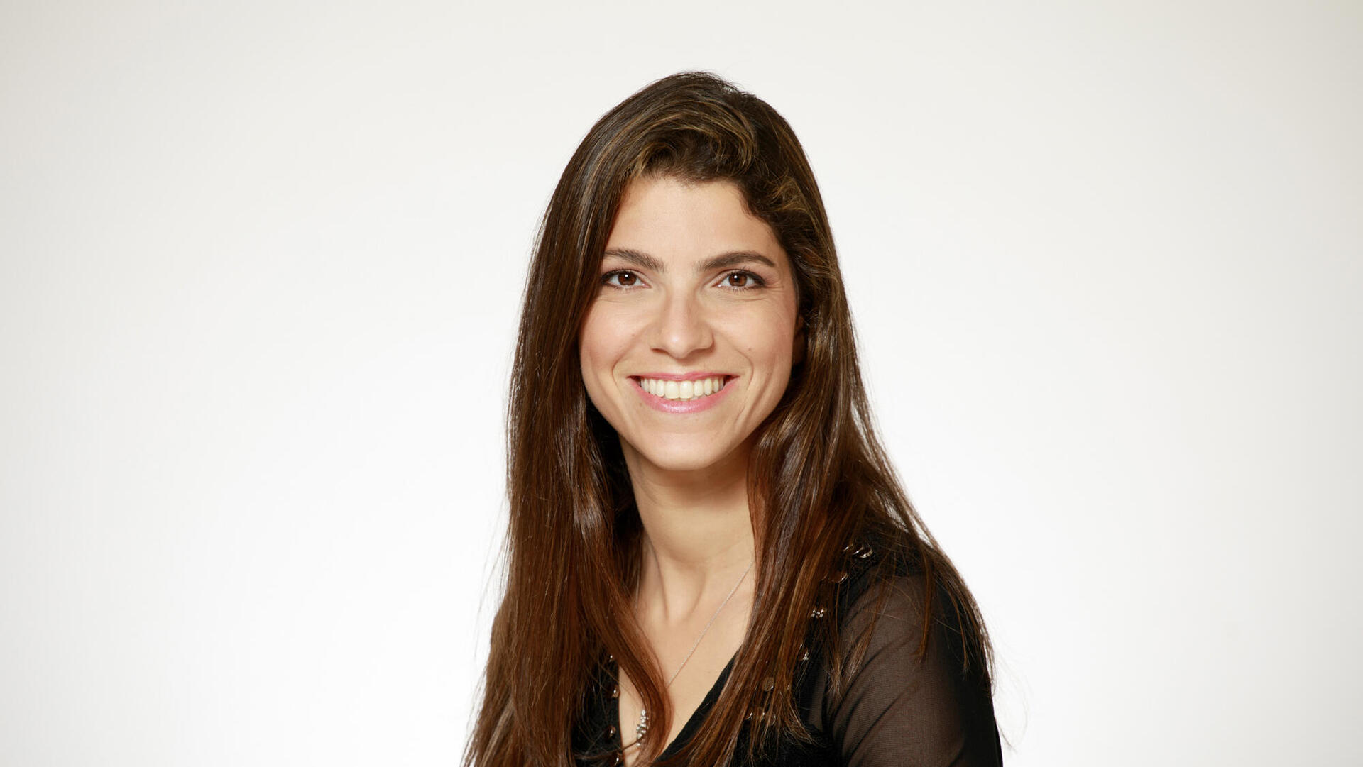 מיטל בר דוד אנליסטית מחלקת השקעות ואסטרטגיה בנק מזרחי טפחות 