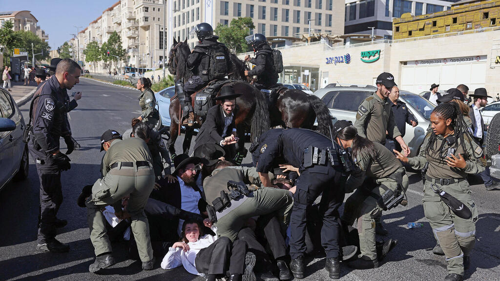 חוק ההשתמטות: כשהממשלה נכנעת לפקיד