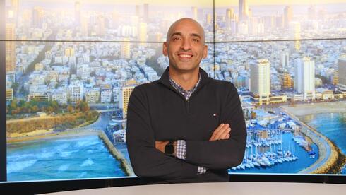 שוקי איתן, General Manager Media and Telecom, צילום: גידו ברטיש