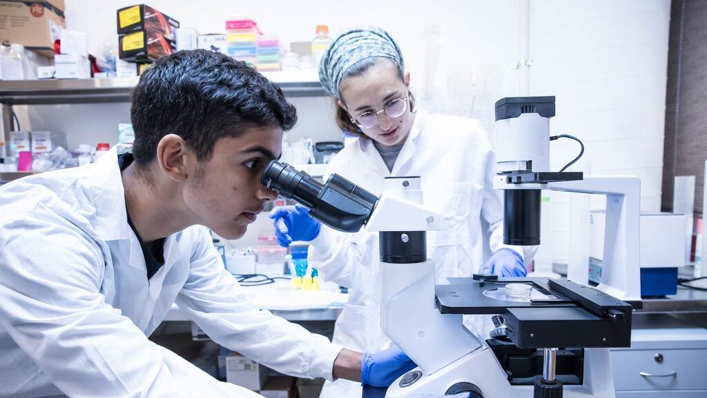 Groundbreaking Israeli cancer treatment gets FDA approval for clinical trials in U.S.