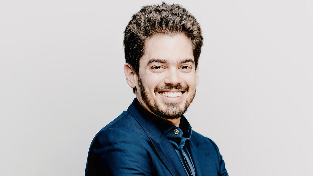 המנצח להב שני פנאי