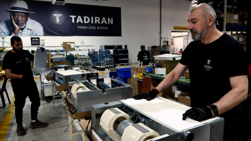מפעל של תדיראן (כלכליסט) תדיראן החברה הראשונה שמייצרת מזגנים מסוג Mini VRF בישראל