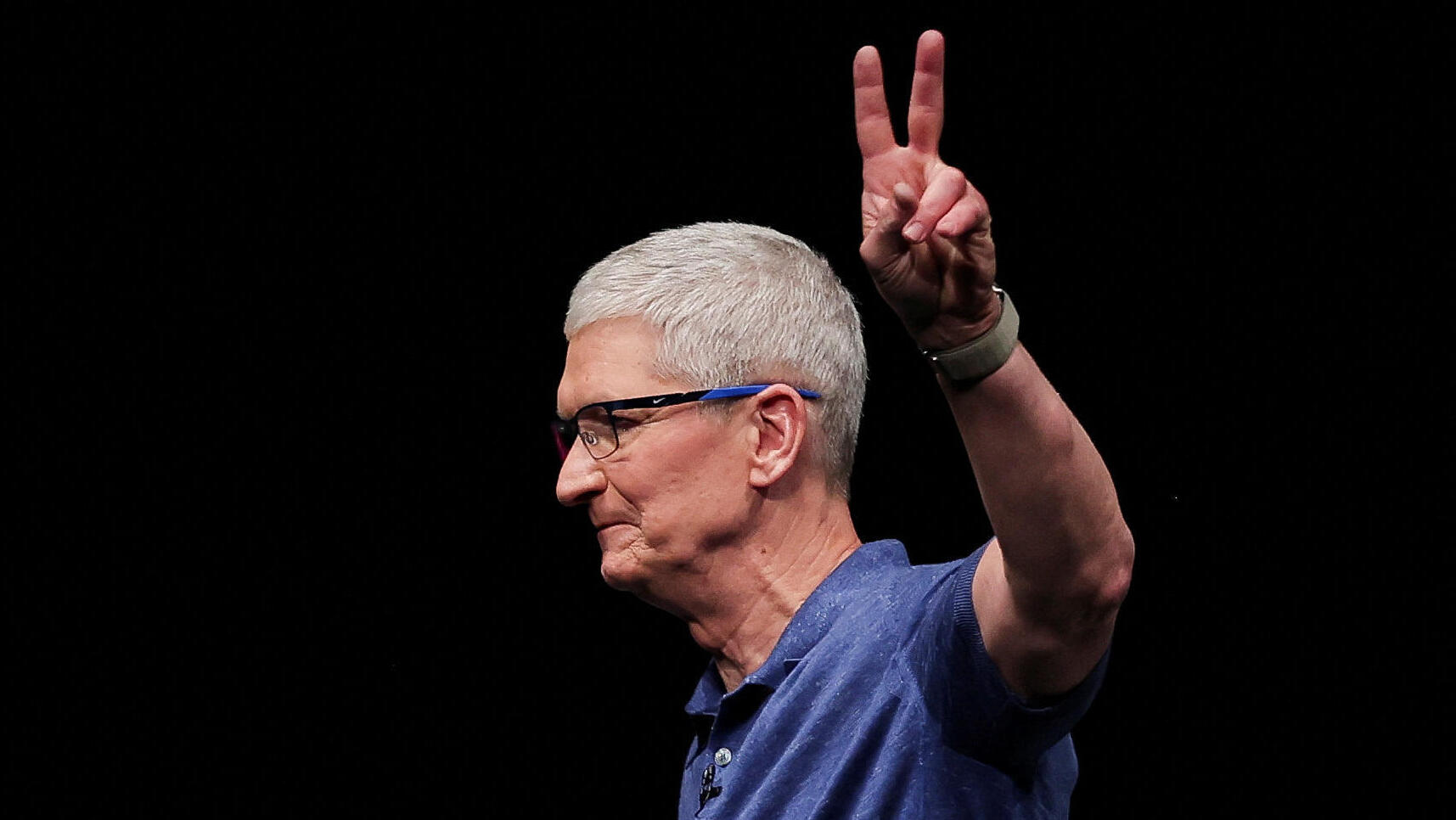 מנכ"ל אפל טים קוק ב אירוע השנתי של אפל קופרטינו קליפורניה 10.6.24