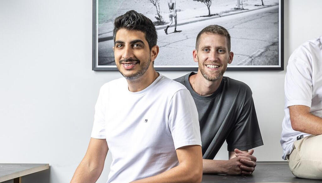 מייסדי וויז, מימין לשמאל: רועי רזניק , עמי לוטבק , אסף רפפורט ו ינון קוסטיקה