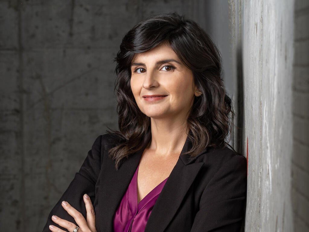 אינה טוקרב סלע מנכ"לית ומייסדת חברת אילומקס illumex