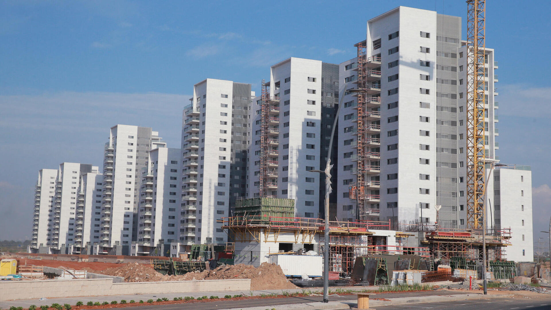 פרויקט הקמת שכונת מגורים חדשה ב ראש העין של חברת ה בנייה נצבא 