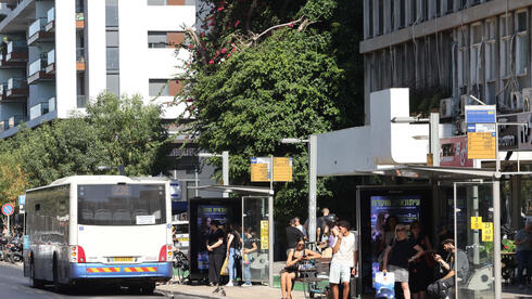 רגע לפני שביתה: במשרד התחבורה לא טרחו להגיע לפגישת הגישור עם נהגי התחב״צ
