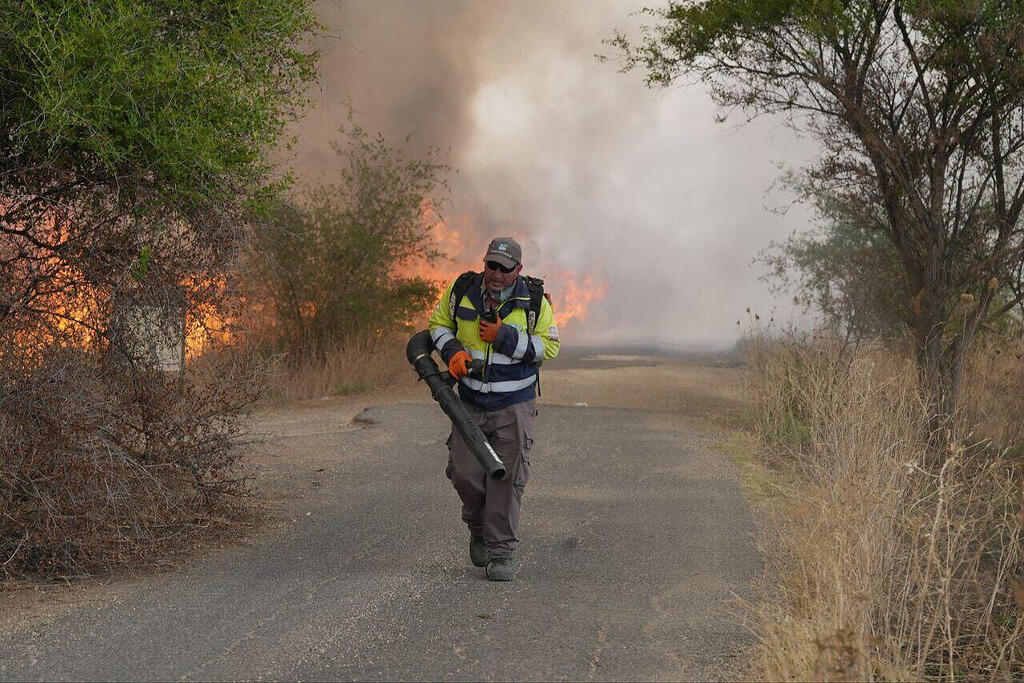 רמת הגולן שמורות טבע ב צפון שריפה שריפות טבע בעקבות טיל טילים מלחמה חרבות ברזל 