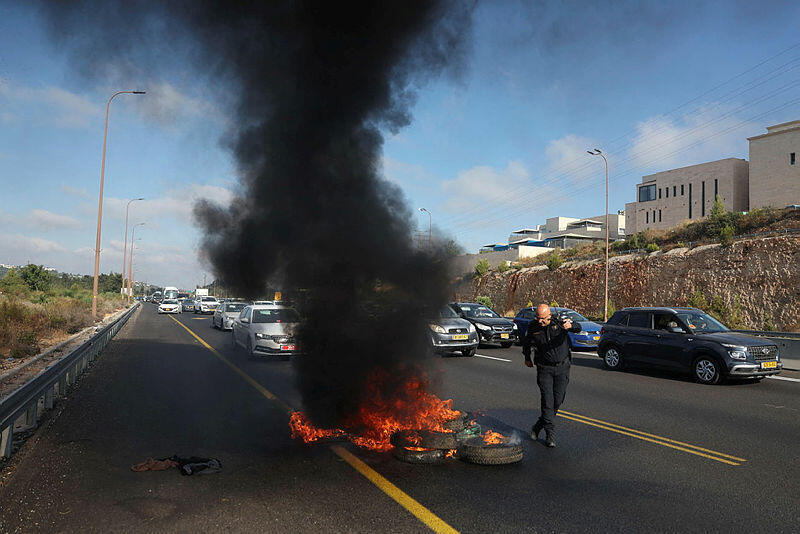 יום השיבוש 7.7.24 מפגינים הפגנה מחאה  באזור שורש