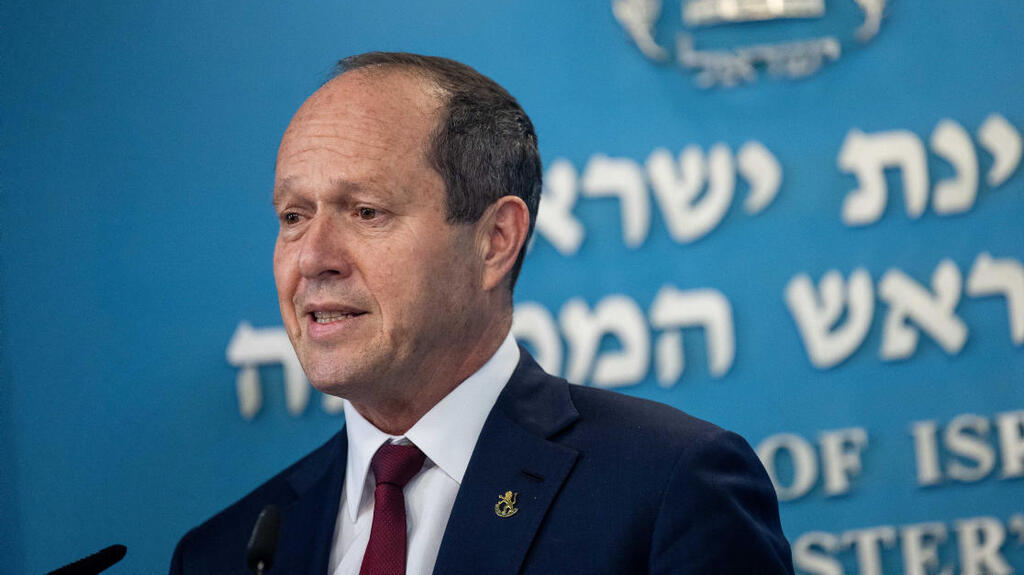 שר הכלכלה ניר ברקת