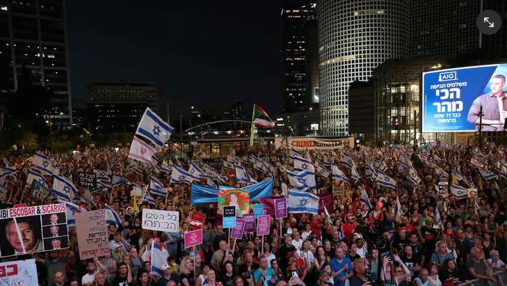 רבבות הפגינו בקפלן, מדורות בת&quot;א: &quot;ממשלת ההפקרה בקמפיין - &#39;האזרחים אשמים&#39;&quot;