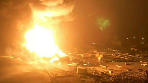 חיל האוויר תקף מטרות של החות'ים בתימן, פיצוצים אדירים בנמל חודיידה