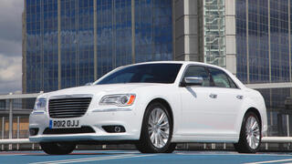 רכב קרייזלר C 300 