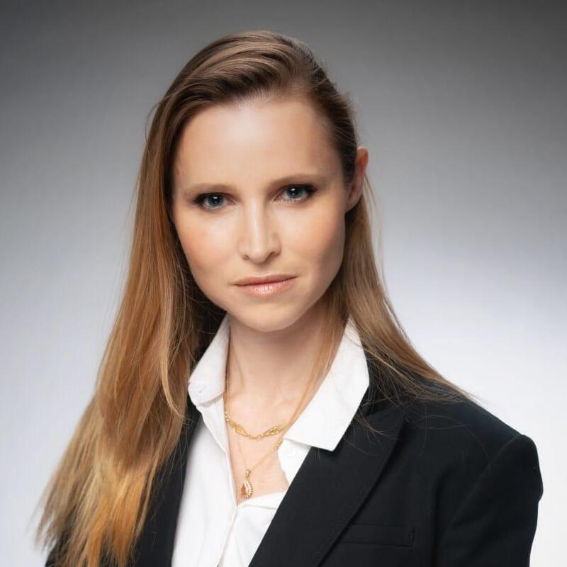 ד"ר יעל בנבנישתי (צילום: רמי זרנגר) ד"ר יעל בנבנישתי משנה למנכ"ל אינשורטק ישראל