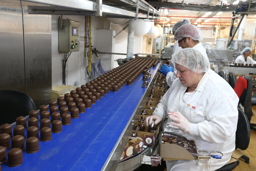 ייצור קרמבו ב מפעל שטראוס ב עכו 2016