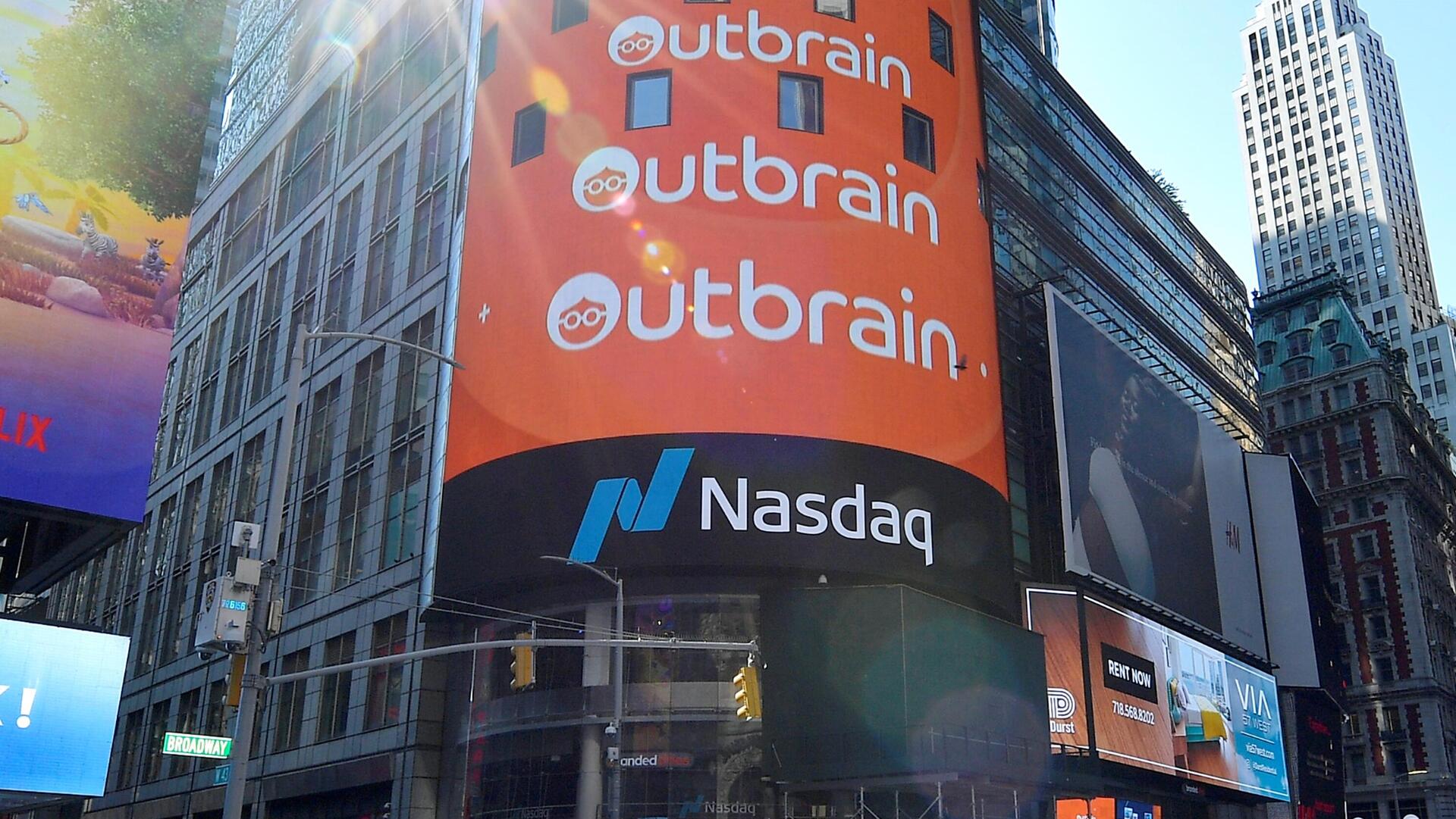 יום הנפקת אאוטבריין נאסד"ק