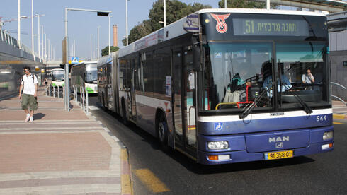 נסיעה באוטובוסים בחינם, תגבור רכבות והטבות בחניה: כך תיראה התחבורה ביום הבחירות