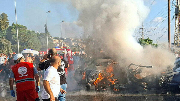 תקיפת הרכב ליד צידון, צילום: REUTERS/Hassan Hankir