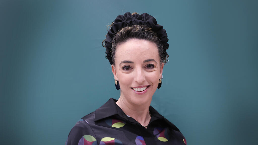 עידית סילמן שרה בממשלת ישראל (צילום: אלכס קולומויסקי) עידית סילמן שרה בממשלת ישראל