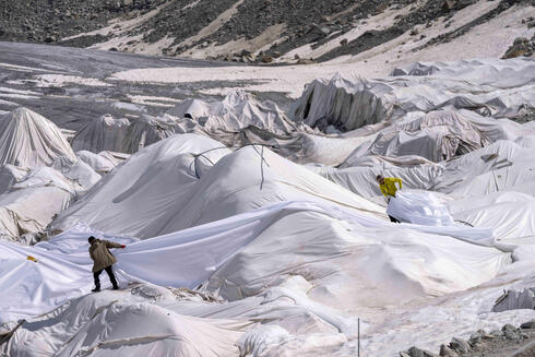 Glacier coverings in Switzerland. 