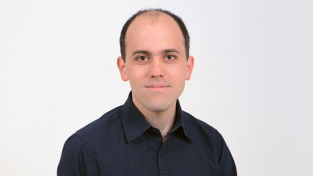 מנכ"ל אופק תום דרומי חכים מנכ"ל בנק אופק תום דרומי חכים