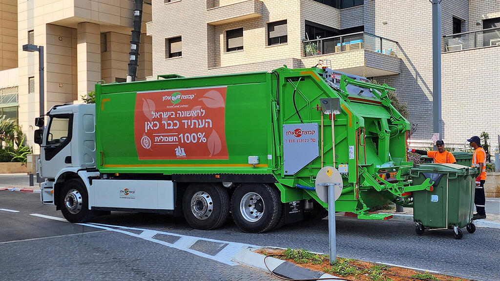 משאית זבל משאית חשמלית לאיסוף אשפה בפיילוט בתל אביב