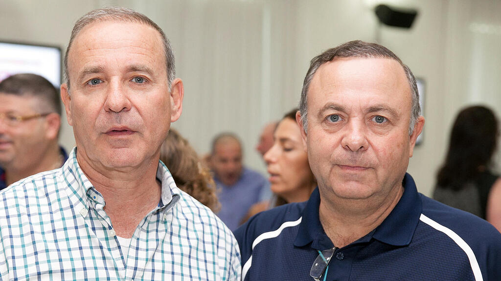 מימין צביקה ויליגר ו יוסי ויליגר מייסדי חברת ה מזון ויליפוד