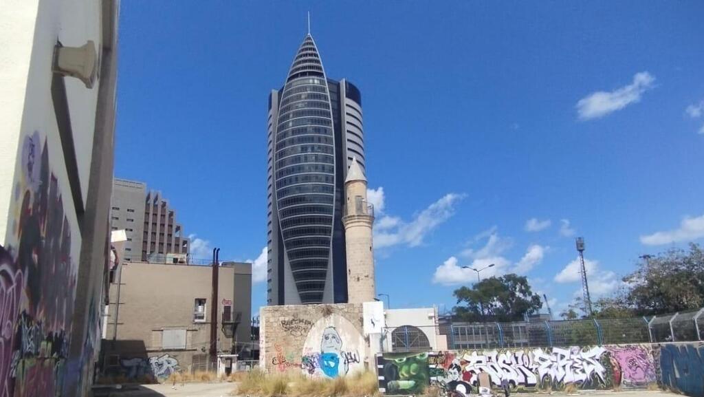 סמוך לתחנת הרכבת המתוכננת לת&quot;א: מגדל מגורים של 22 קומות יוקם בקריית הממשלה בחיפה