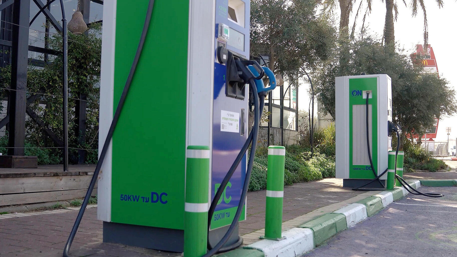 עמדות טעינה איטיות עמדת טעינה ל רכב חשמלי