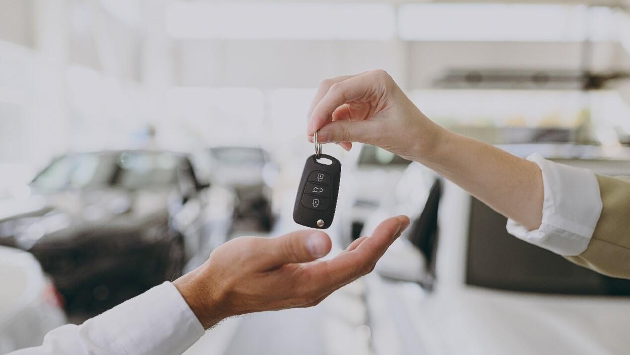 מה צריך לדעת על העברת בעלות על רכב פרטי?